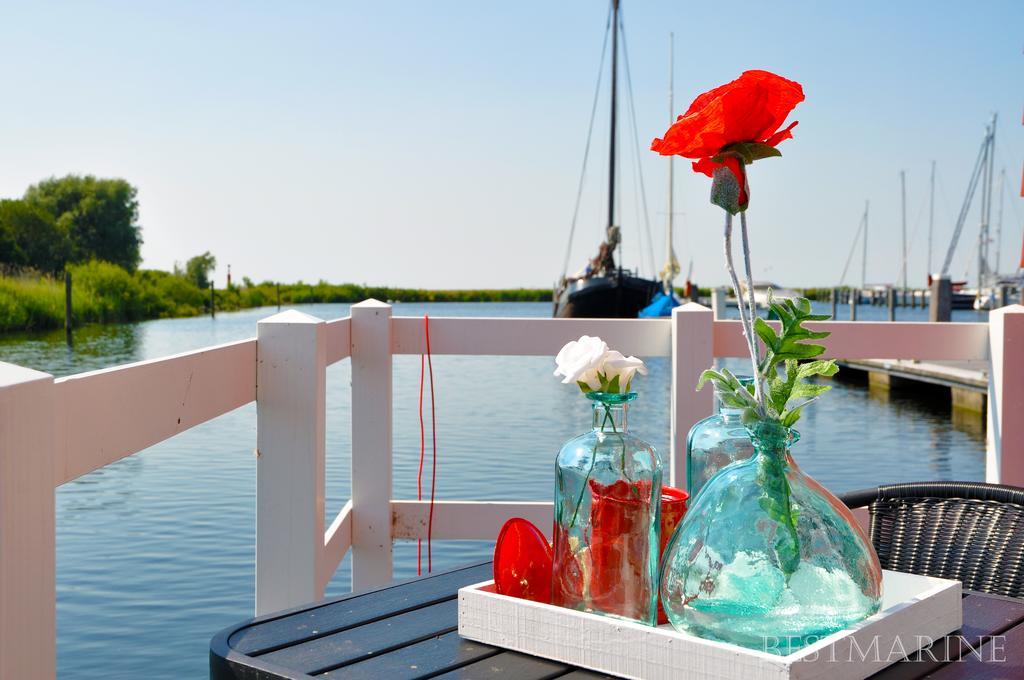 Bestmarine Waterchalets Flevo Marina Lelystad Oda fotoğraf