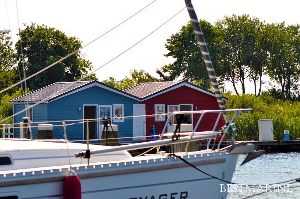Bestmarine Waterchalets Flevo Marina Lelystad Oda fotoğraf