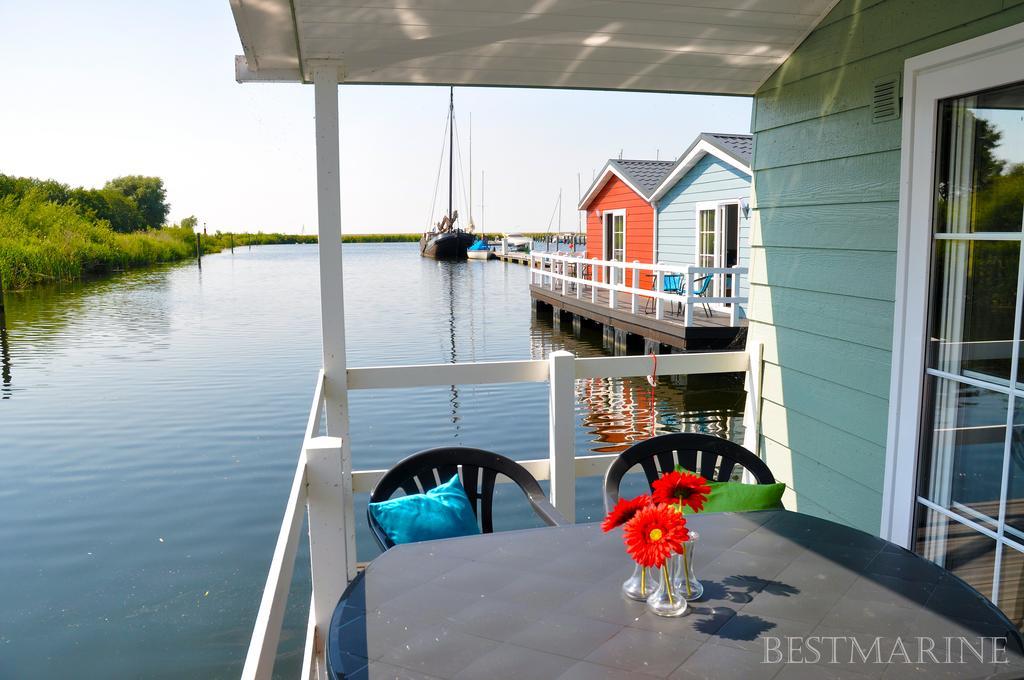 Bestmarine Waterchalets Flevo Marina Lelystad Oda fotoğraf