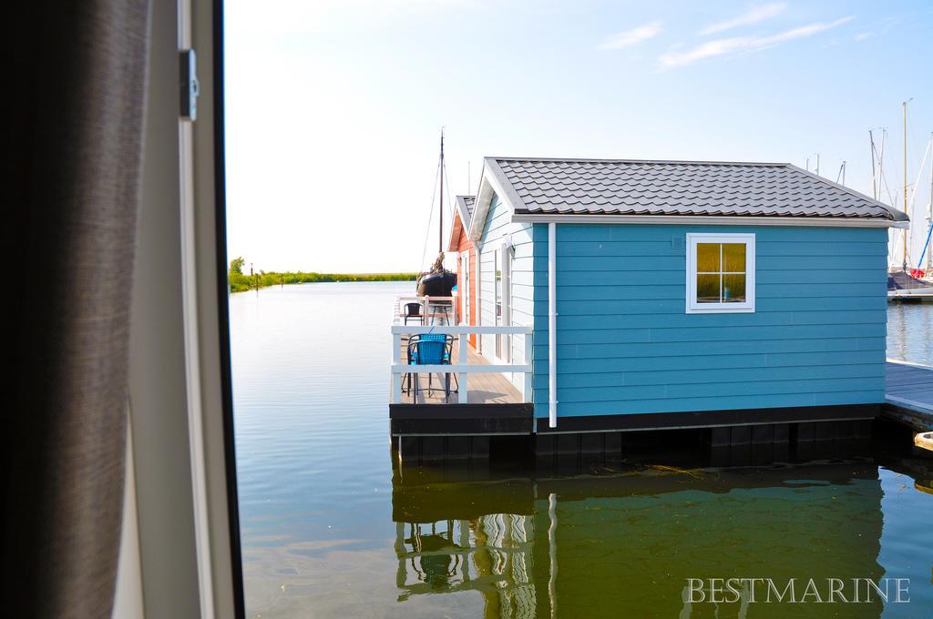 Bestmarine Waterchalets Flevo Marina Lelystad Oda fotoğraf